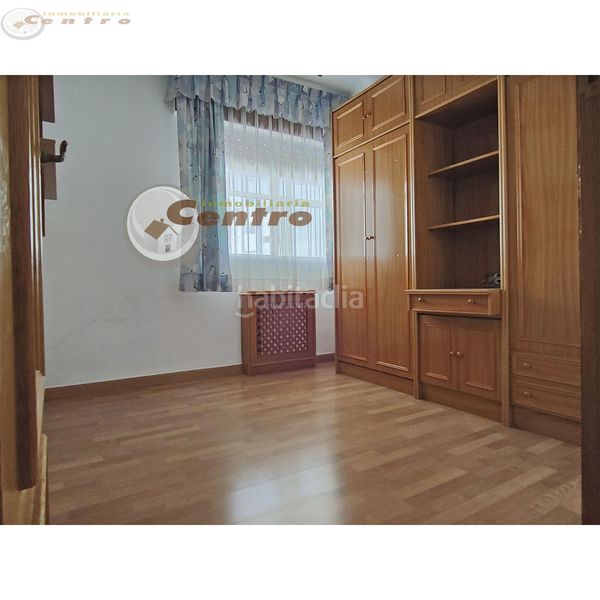 Foto e5e985b0-ff3f-4e29-b951-e8896a456408. Pis amb calefacció aparcament a Feria Albacete