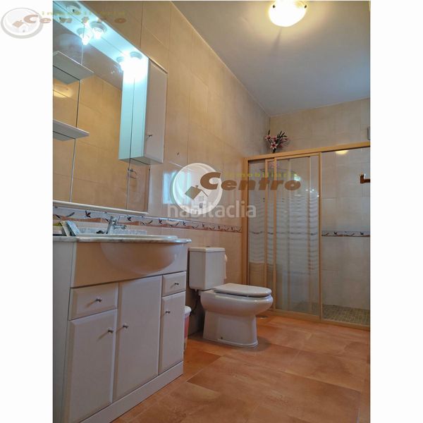 Foto 678f7771-07a9-4382-a52b-ef1a06733e34. Casa amb calefacció aparcament a Valdeganga