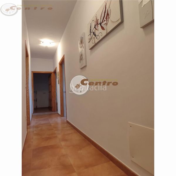Foto b4bed7d2-46e4-427f-9086-54d9c3c8d4a2. Casa amb calefacció aparcament a Valdeganga