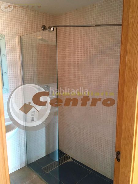 Foto 60a04991-bada-4926-b6eb-4cd786cfea50. Piso  en Universidad Albacete