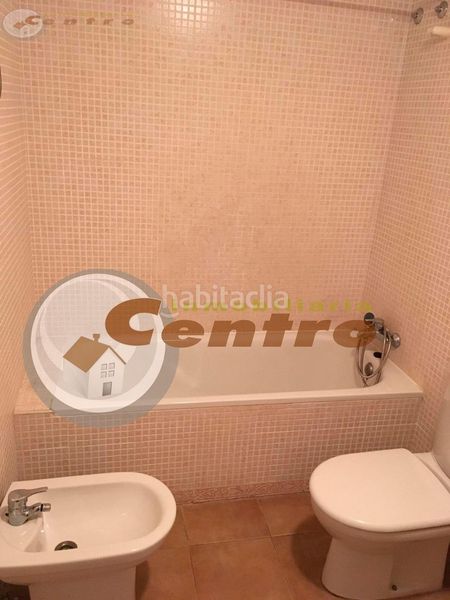 Foto 73a3cf68-693c-4e74-8492-f5ce11d61a91. Piso  en Universidad Albacete