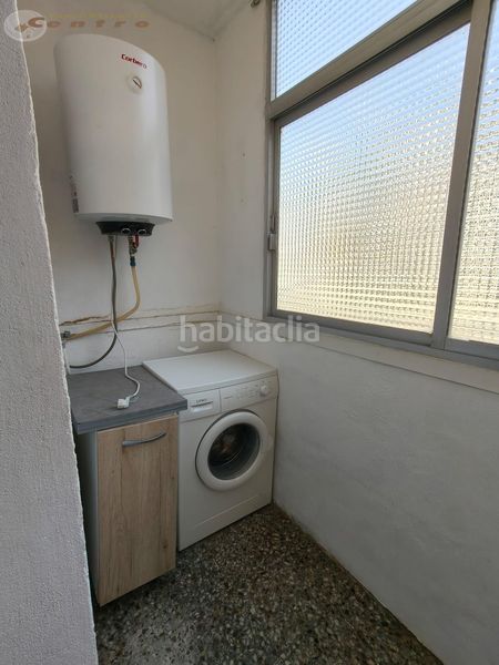 Foto f9432d5c-ce9a-410e-a722-1c07bbcd1803. Pis amb calefacció aparcament a Industria Albacete