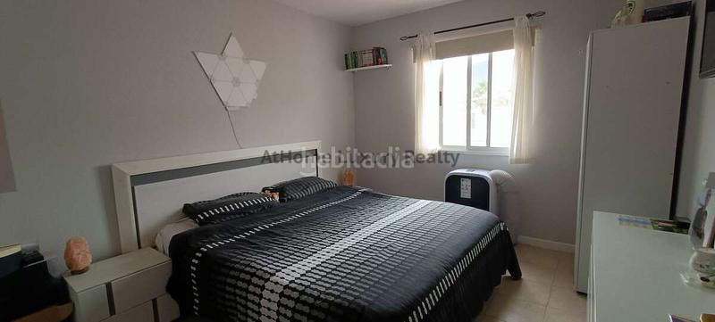 Foto d0475ffb-6bc8-4477-a29b-23b6d5f72bbd. Casa pareada casa en el madroñal, residencial el flamboyan, 4 hab en Adeje