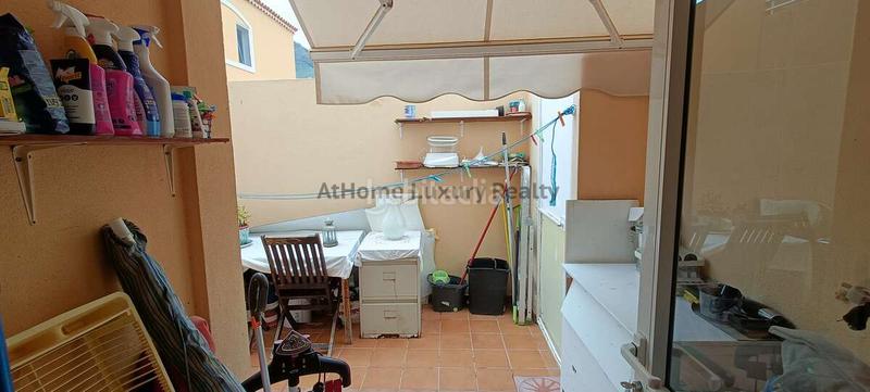 Foto f5fc4b25-6c1f-455d-8289-68cfb824f3b1. Casa pareada casa en el madroñal, residencial el flamboyan, 4 hab en Adeje
