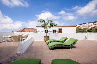 Chalet in Chío. Bajada de precio, oportunidad de negocio en chío , casa de 7 hab