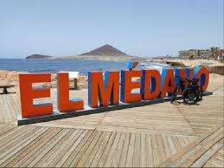 Apartament a El Médano. Apartamento reformado de 1 habitación, 2 terrazas una exterior y