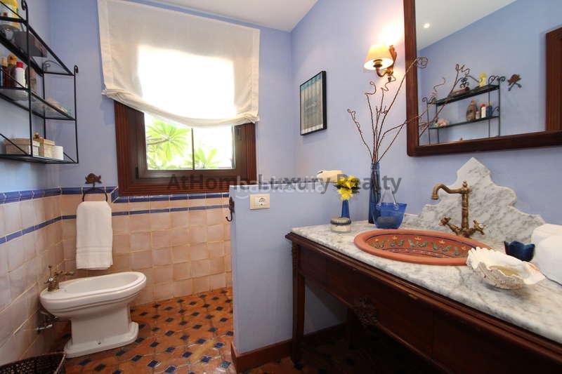 Foto 44f9d324-61cd-4753-a2be-0d840a160c3d. Chalet con parcheggio piscina in Casco Urbano Adeje