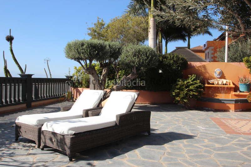 Foto 4aab6ad2-6d7b-4232-8ce8-cc9c8f40b3a6. Chalet con parcheggio piscina in Casco Urbano Adeje