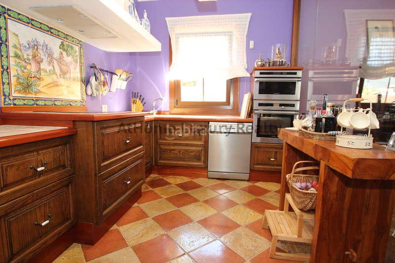 Foto 56e06ae6-1ba2-4009-b621-a4f43d84f0cd. Chalet con parcheggio piscina in Casco Urbano Adeje