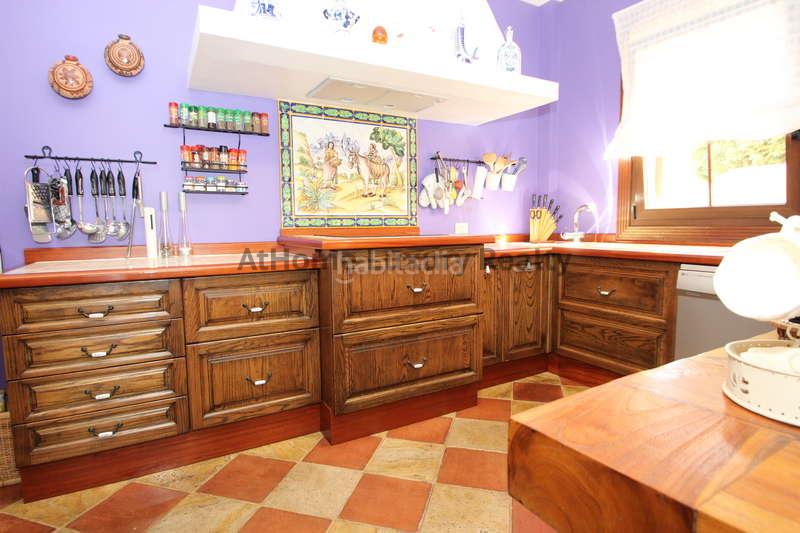 Foto 853bb6ab-b60f-4ede-8bbc-e77390dedb78. Chalet con parcheggio piscina in Casco Urbano Adeje