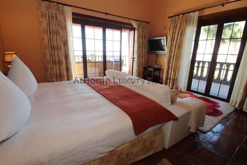 Foto aa30610a-7c17-4a4e-907b-ea5a9d4943ce. Chalet con parcheggio piscina in Casco Urbano Adeje