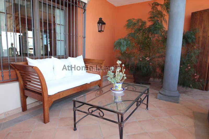 Foto e1d279c7-356b-471f-b8cb-c3c07864f90c. Chalet con parcheggio piscina in Casco Urbano Adeje