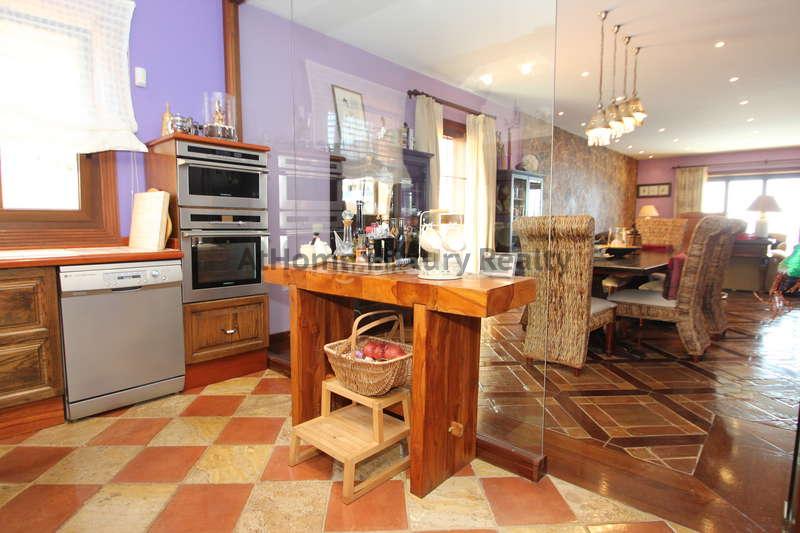 Foto e4b2a143-156d-4670-8938-a41827f0f487. Chalet con parcheggio piscina in Casco Urbano Adeje