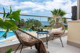Xalet  Tarajal. Oportunidad villa en amarilla golf frente al mar