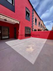 Triplex à Casco Urbano. Chalet adosado en resd.franzsac en el galeón. 3 hab, 3 baños, re