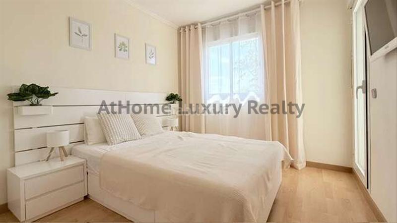 Foto 63a4c0c9-bcd8-4fcc-a89a-43f261fe6f06. Towny house with parking in Playa Fañabé Alto Adeje