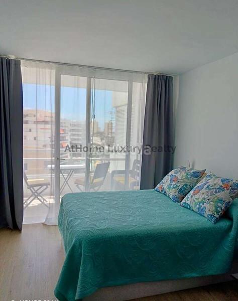 Foto 757b045e-e65f-43e1-817f-87a3c2b451ac. Estudio apartahotel ponderosa, recién reformado, vistas al mar, studio reformado en playa de las americas, tenerife sur. en Adeje