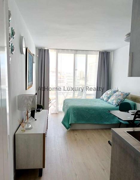 Foto a6193f70-b2e1-4017-aa40-e6908ad742dc. Estudio apartahotel ponderosa, recién reformado, vistas al mar, studio reformado en playa de las americas, tenerife sur. en Adeje