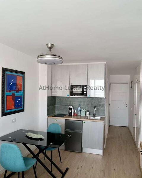 Foto cb9d2ee3-7ee2-4f48-a5d0-8f9b60d012d8. Estudio apartahotel ponderosa, recién reformado, vistas al mar, studio reformado en playa de las americas, tenerife sur. en Adeje