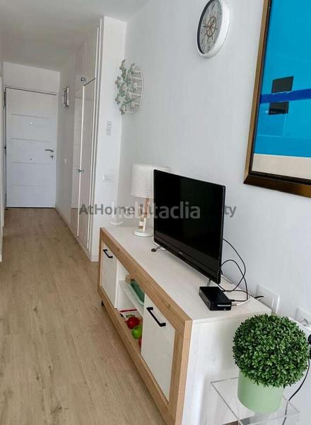Foto d775be81-a776-45c5-b3d3-f52fa8cae313. Estudio apartahotel ponderosa, recién reformado, vistas al mar, studio reformado en playa de las americas, tenerife sur. en Adeje