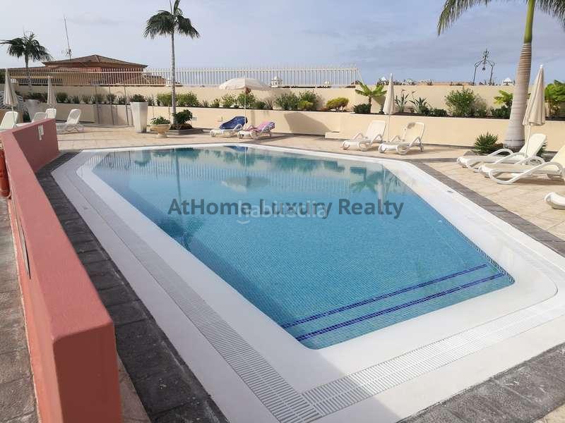 Foto 91f11b23-d3d4-4531-b21f-6e4cd38490cd. Piso en venta terrazas del duque ii, 1 habitación, gran terraza en Adeje