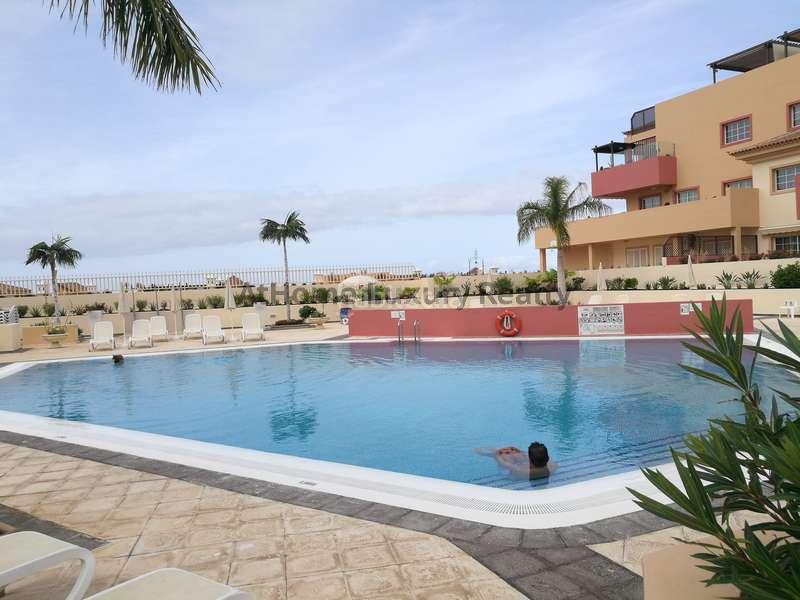 Foto e8d6a4a1-8083-49ba-92de-9adca7d99922. Piso en venta terrazas del duque ii, 1 habitación, gran terraza en Adeje