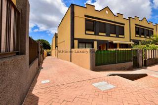 Casa adossada a Las Chafiras. Adosado 3hab, 3 baños, 2 garajes, 370.000