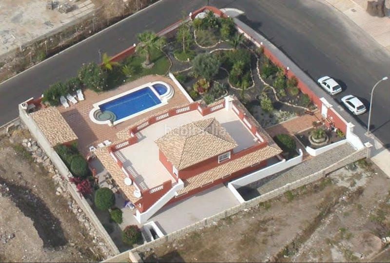 Foto 41822c03-d29e-4b89-bdf9-26fa3a8874c5. Chalet con parcheggio in Callao Salvaje - Playa Paraíso Adeje