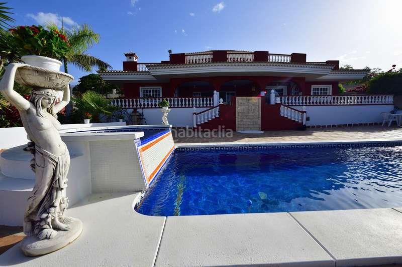 Foto 49c6f798-feee-4807-97c5-6c8a33e430ab. Chalet con parcheggio in Callao Salvaje - Playa Paraíso Adeje