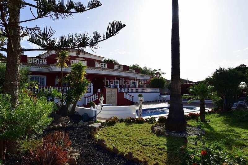 Foto a7bf0332-0c17-4c13-a596-b8df5152558f. Chalet con parcheggio in Callao Salvaje - Playa Paraíso Adeje