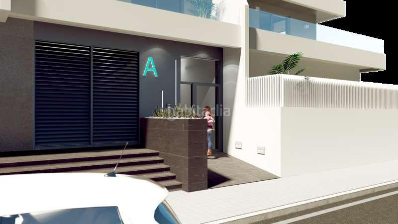 Foto bd52792d-fdf6-498a-bdd2-4d3f75129398. Appartamento con parcheggio in Los Abrigos Granadilla de Abona