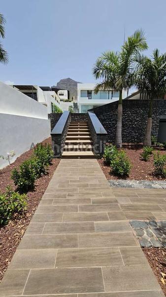 Foto 79e3eb61-0e6c-4092-8009-5523aea321a1. Chalet avec parking piscine dans Casco Urbano Adeje