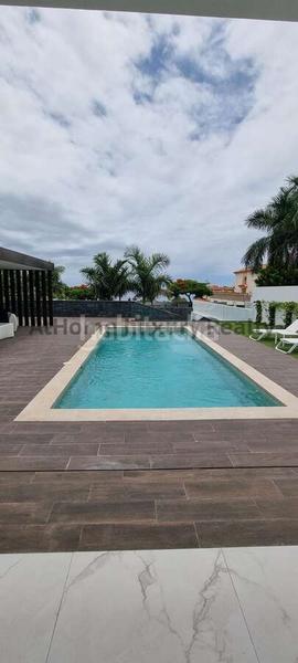 Foto acf829a5-eb46-40c9-bb90-3eea1d7c3b29. Chalet avec parking piscine dans Casco Urbano Adeje