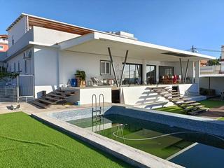 Xalet a Arona Pueblo. Oportunidad casa moderna independiente en la sabinita, 3.200 m2