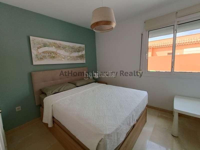 Foto 1552768c-492d-4780-8946-312d6bb10221. Chalet bajada de preció.villa en el madroñal recién reformada,3 habdespacho, piscina privada. enfrente del colegio internacional costa ad en Adeje