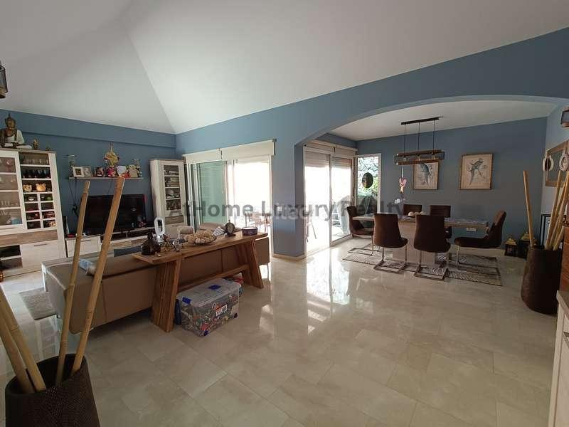 Foto fd0426e0-268a-452f-987b-d457e32a1e6a. Chalet bajada de preció.villa en el madroñal recién reformada,3 habdespacho, piscina privada. enfrente del colegio internacional costa ad en Adeje