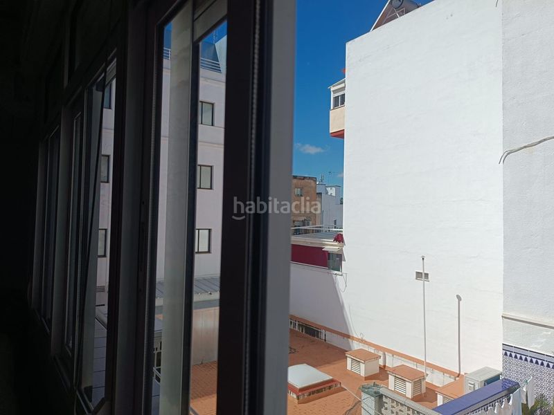 Foto 096424d1-6ee7-4493-83d5-60b8954e0da3. Pis a Ciudad Jardín Sevilla