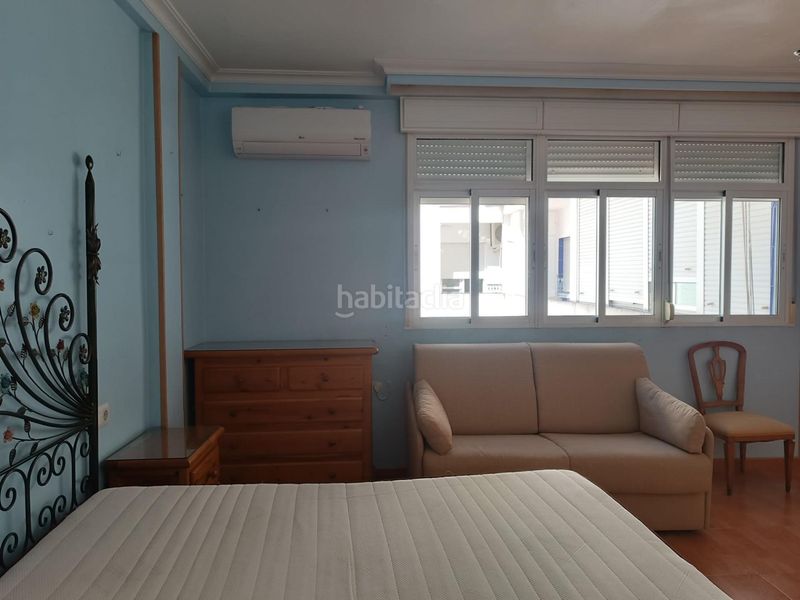 Foto b54ec425-fae3-4033-9bc4-8bc9176af6e6. Pis a Ciudad Jardín Sevilla