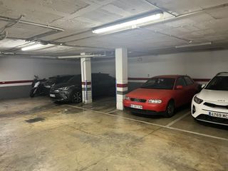 Alquiler Parking coche  Calle de francisco pacheco. Se alquila garaje para coche pequeño y trastero
