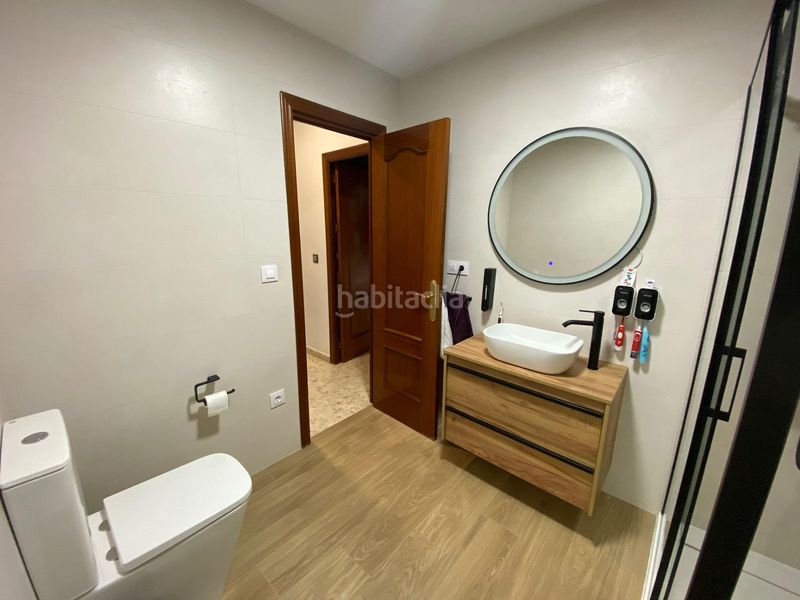 Foto 5d51be84-cd85-4b76-b305-1e2104321c4d. Casa amb aparcament a El Cerro Sevilla