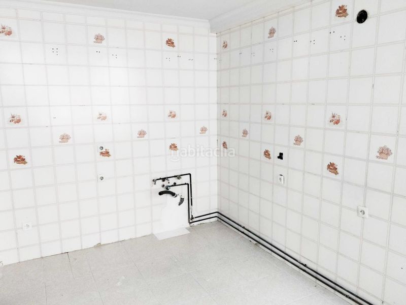 Foto 14b7489e-d624-458f-9a67-78450cf8a7df. Pis amb aparcament a Isla Chica Huelva