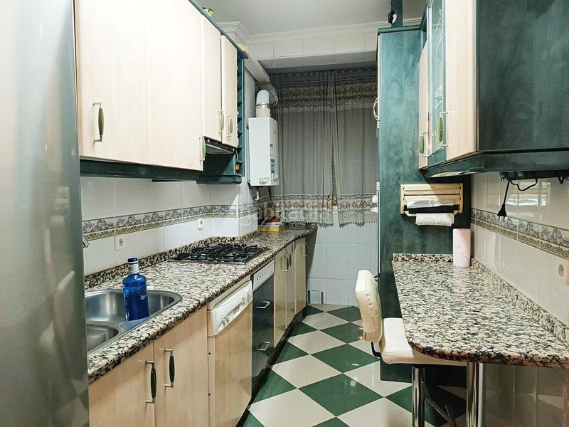 Foto 1659af11-b24a-43e6-81dd-25818c64c8fc. Pis a La Buhaira Sevilla