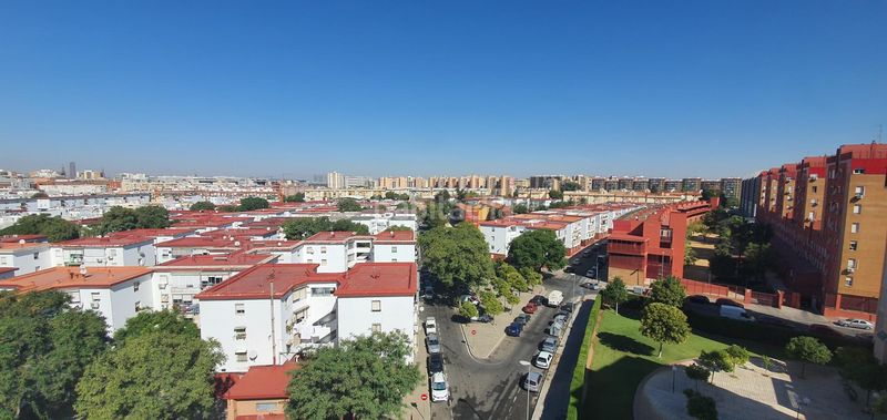 Foto bc736c64-c18d-439c-9fa5-3d1526ece361. Pis a Tiro de Línea Sevilla