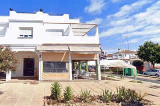 Local Comercial en Avenida Avenida Santa Clara