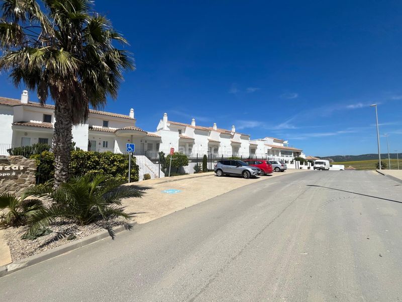 Foto 3b869e12-fc78-496b-a644-7a5739318368. Apartament amb aparcament piscina a Barbate Barbate