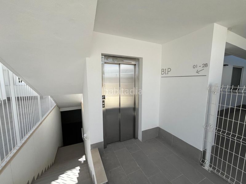 Foto 6d1cc90a-1823-4fbb-a832-f95296aa80f3. Apartament amb aparcament piscina a Barbate Barbate