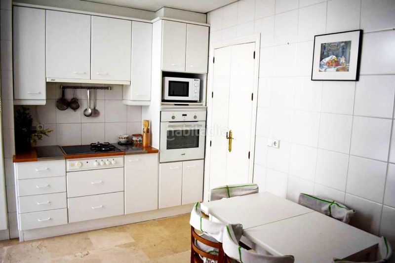Foto 3999c9ad-7b8e-4684-9827-d9382e1d7c3f. Rent flat with parking in El Conquero Huelva