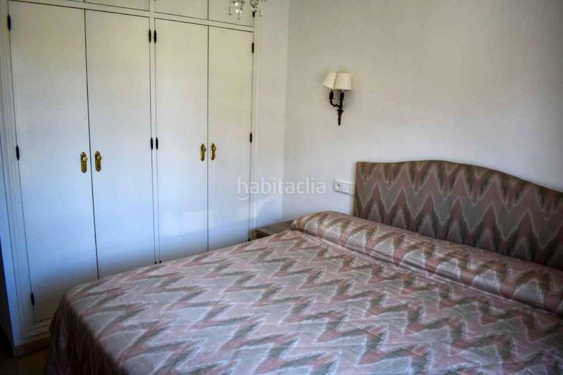 Foto 405b7219-b426-4056-8519-a16ff7038b54. Rent flat with parking in El Conquero Huelva