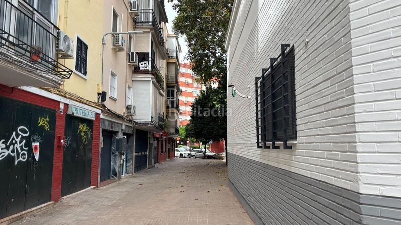 Foto cc0f747a-e87a-4372-bcff-0912bc8ed632. Pis a El Plantinar - Avda. La Paz - El Juncal Sevilla