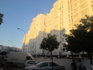 Miete Etagenwohnung  Ramon y cajal. Piso en alquiler para estudiantes en ramón y cajal
